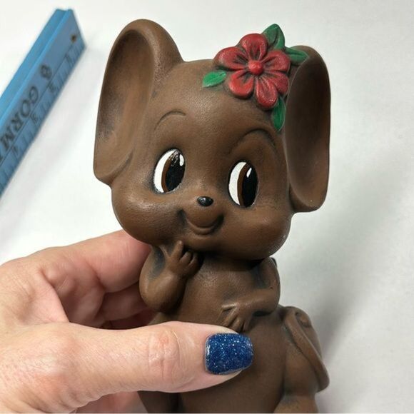 LARGE VINTAGE CERAMIC MOUSE WITH FLOWER ANTHROPOMORPHIC SWEET SMILE EXCELLENT 8” - Picture 3 of 5